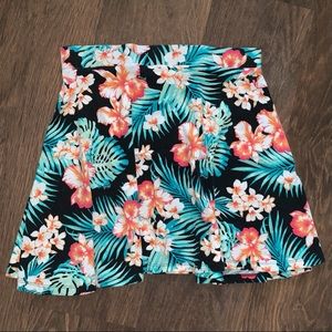 Pink Victoria’s Secret 🌺 Floral Skater Skirt